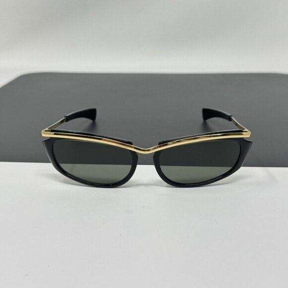 LADIES 1960'S VINTAGE B&L RAY BAN USA BLACK G15 SLEEK OLYMPIAN SUNGLASSES Small